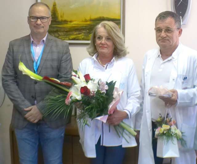 Nyugdíjazása alkalmából köszöntötték dr. Niklai Erzsébetet