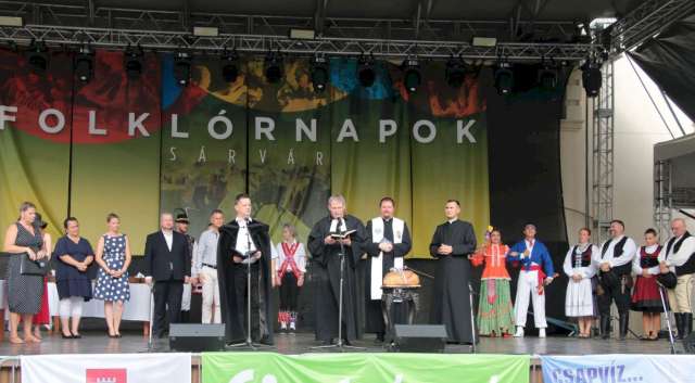 Hármas ünnep Sárváron