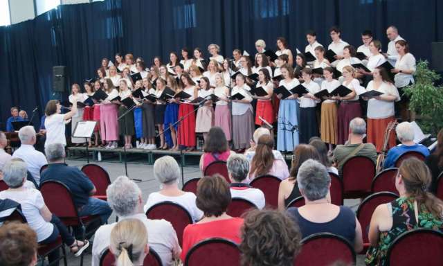 Ünnepi koncert Pernecker Csilla egykori tanítványaival