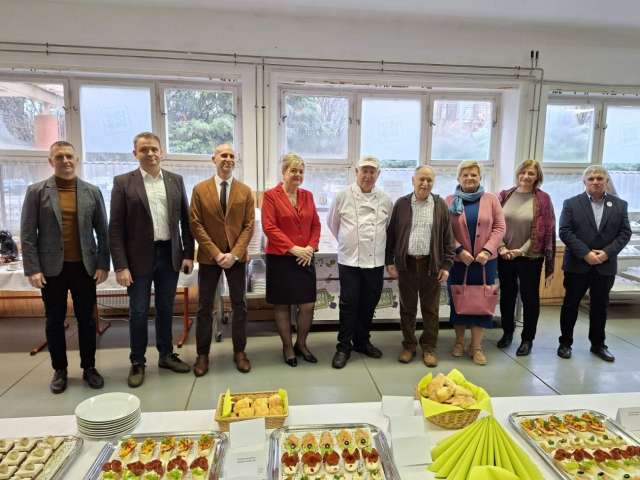 Szupermenza működik mindhárom sárvári általános iskolában