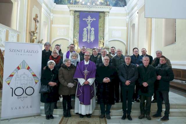 Püspöki szentmise nyitotta meg a Szent László-templom centenáriumi évét