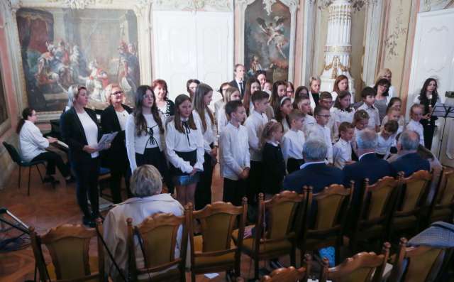 Irodalmi est és díjátadó a Nádasdy50 programsorozatban