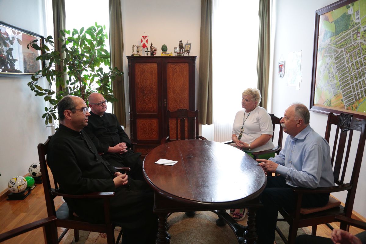 Püspöki vizitációt tartott Dr. Székely János Sárváron