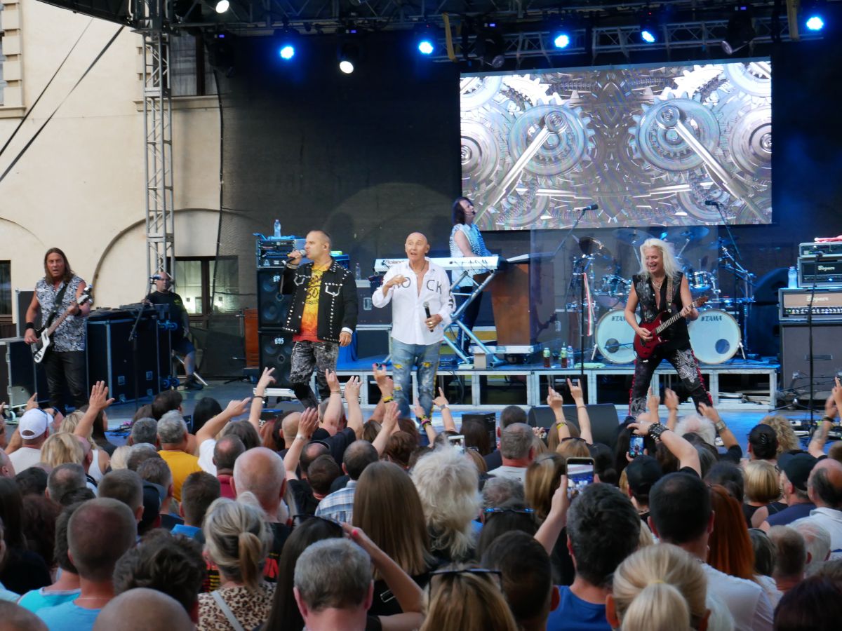 Jubileumi EDDA koncert a Sörexpresszen