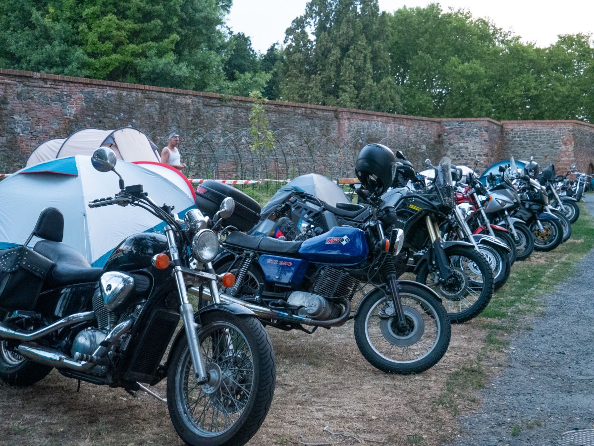 A motorosok idén is letáboroztak a Nádasdy-várban