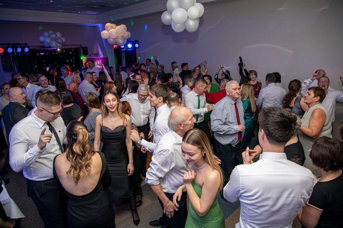 A Vármelléki óvodát támogatták a Sárvár Városi Bál résztvevői