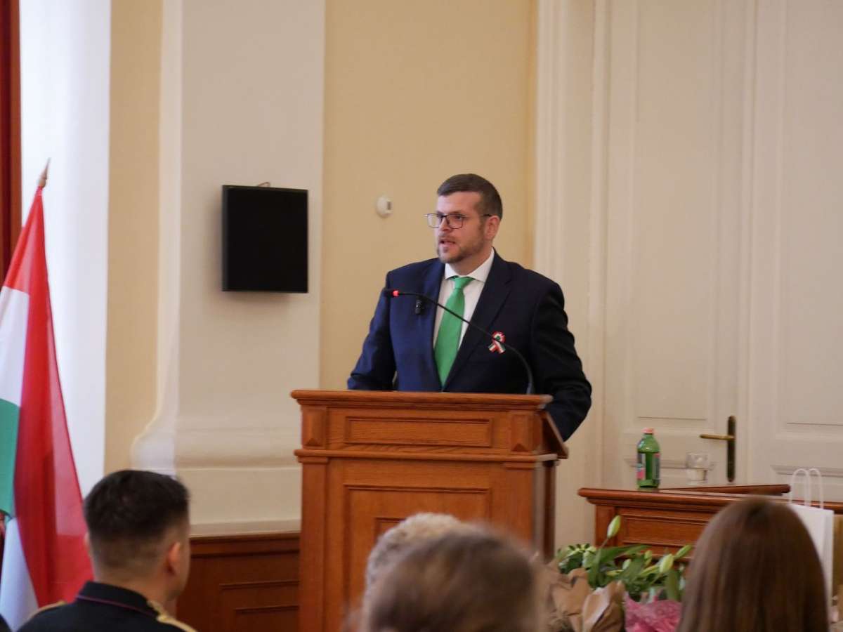 Vámos Zoltán főispán tartott ünnepi emlékező beszédet