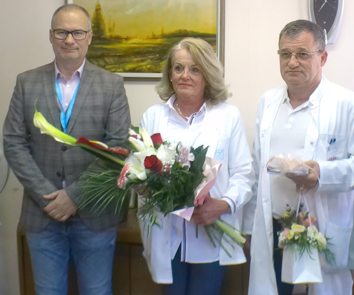 Dr. Lippai Norbert, dr. Niklai Erzsébet és dr. Drácz Lajos (Fotó: Markusovszky Egyetemi Oktatókórház)t