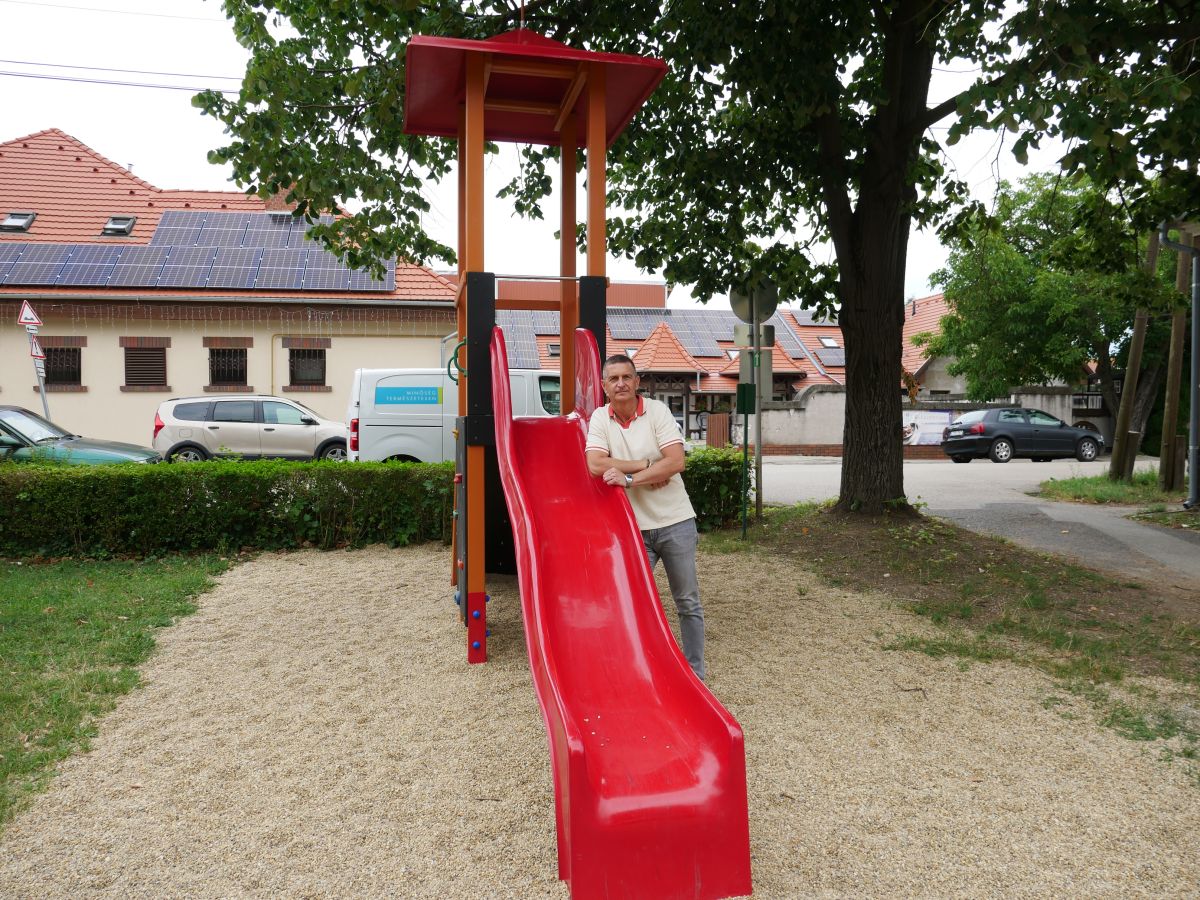 VÁROSSZERTE ZAJLIK A JÁTSZÓTEREK FELÚJÍTÁSA