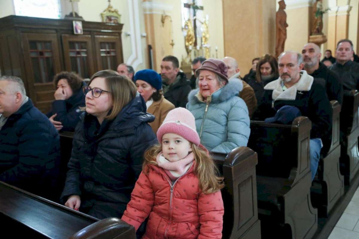 Püspöki szentmise nyitotta meg a Szent László-templom centenáriumi évét