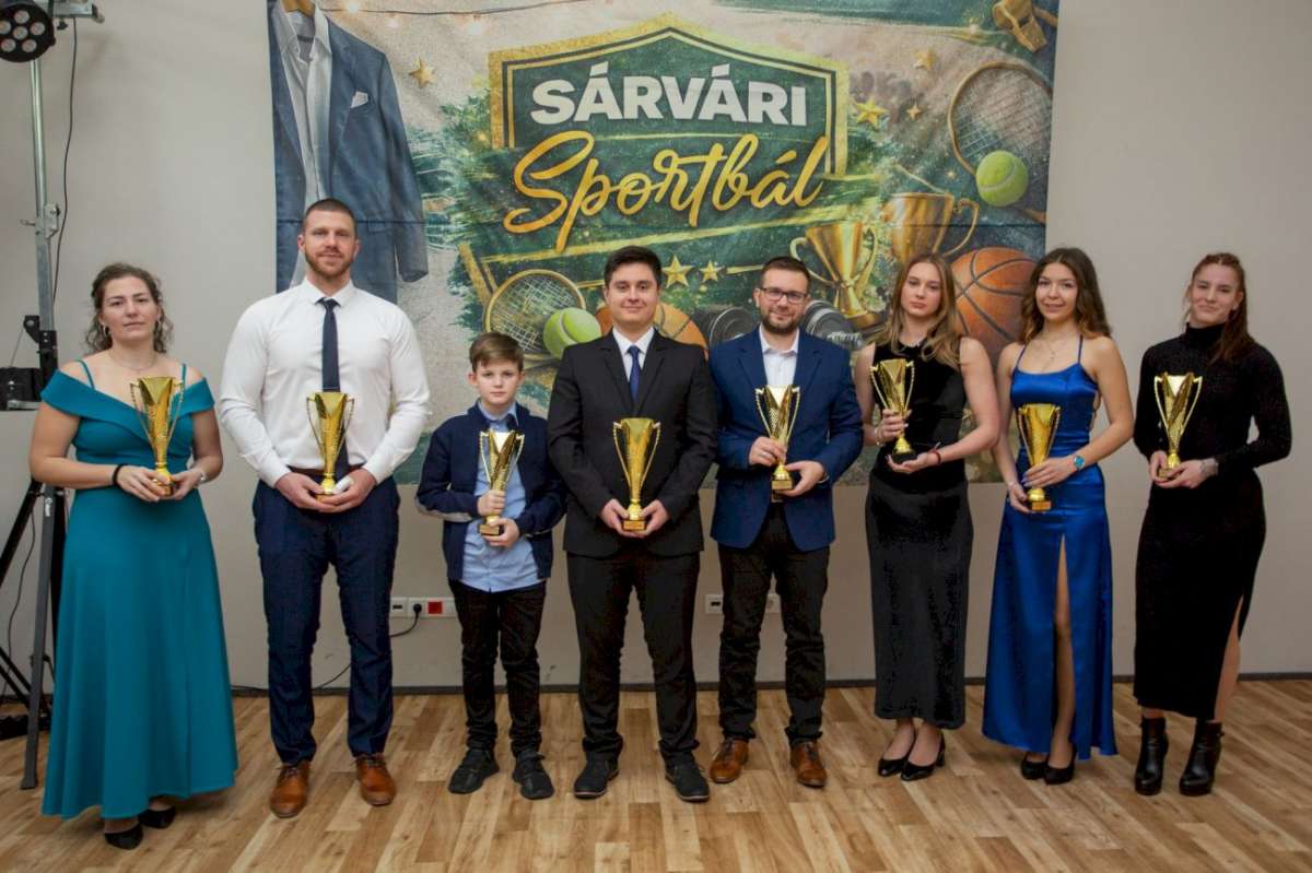 Díjazták Sárvár kiváló sportolóit
